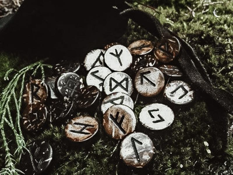 Elder Futhark Norse Runes: A Complete Beginner's Guide (2024)